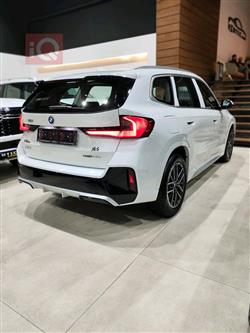 بي ام دبليو iX1